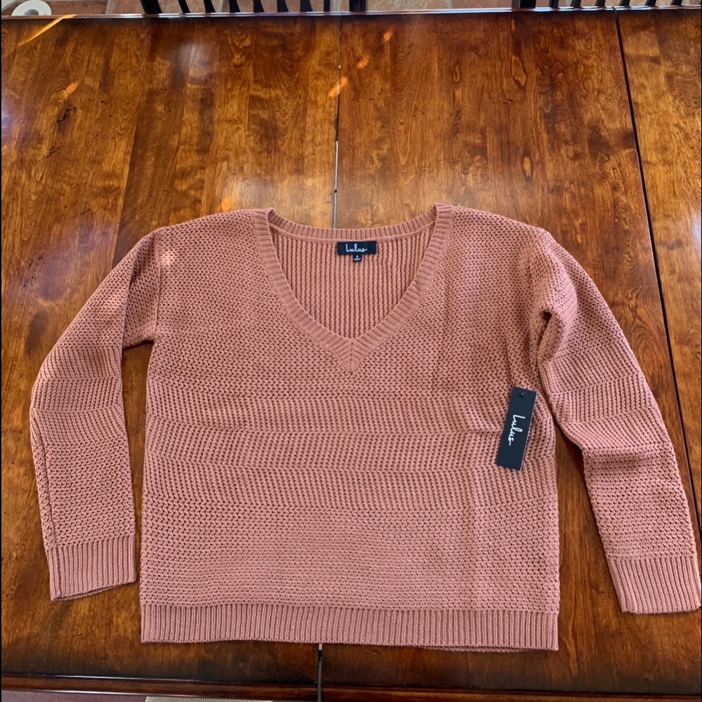 Lulus v neck sweater NWT